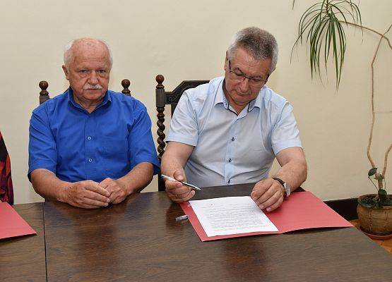 Podpisanie umowy z Gminą Nowa