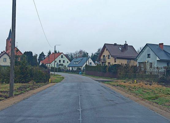 Wyremontowana droga w Łebuni