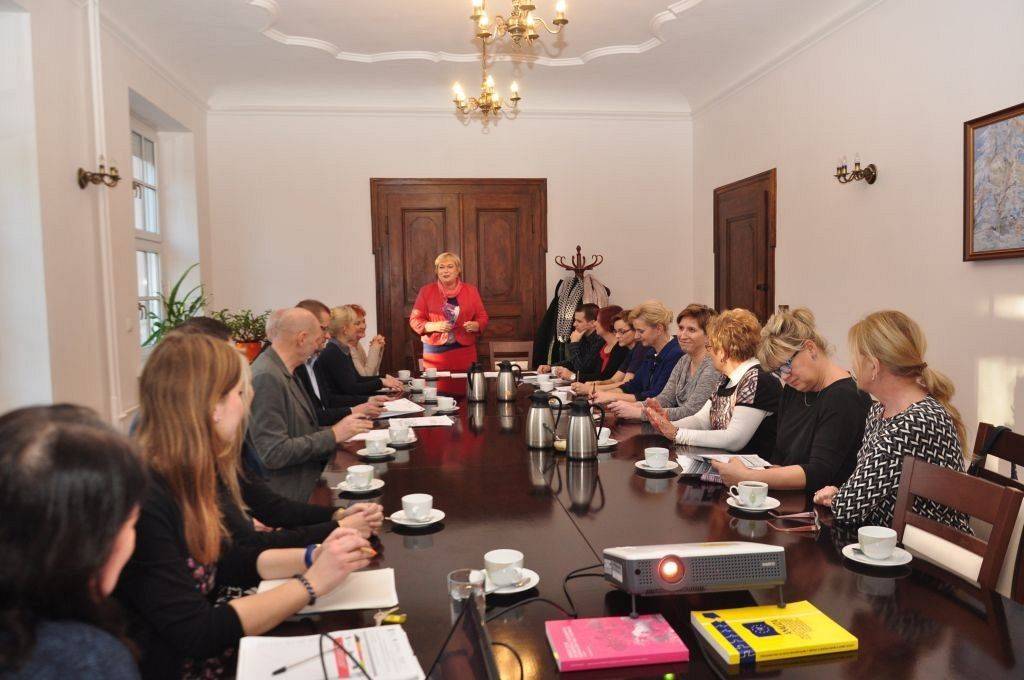 KSZTAŁCENIE ZAWODOWE W