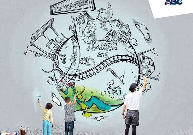 Mural z koleją w tle