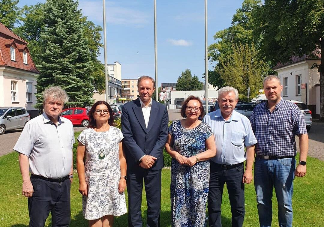 Na dziedzińcu lęborskiego