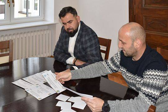 Już wiadomo kto z kim