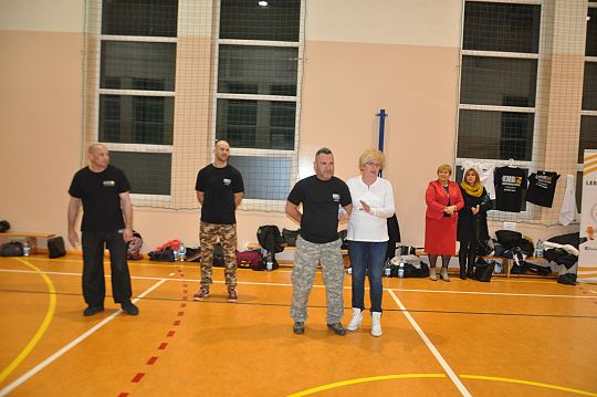 Trening samoobrony pn.