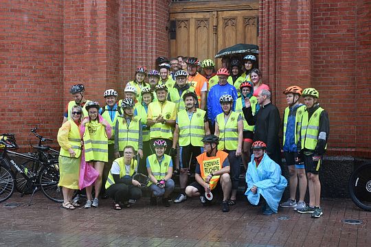 Pielgrzymi w drodze na Jasną