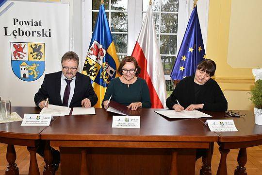 Kontynuacja umów na