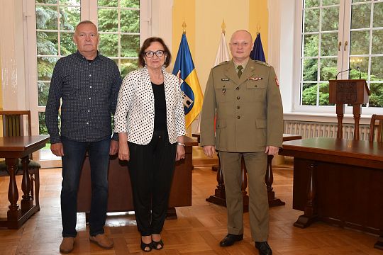 Wojsko – powiat – bliska