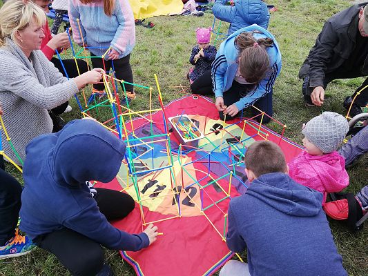 „Rodzina w plenerze” - Nowęcin