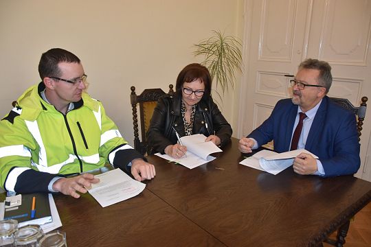 Na kolejnych przejściach dla