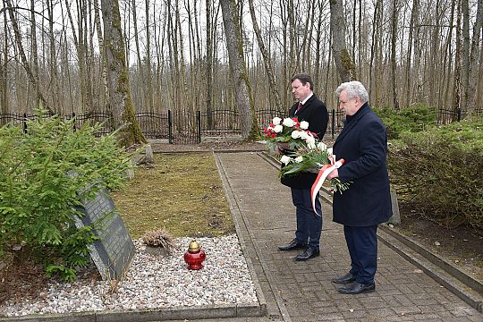 Ambasador w hołdzie bohaterowi