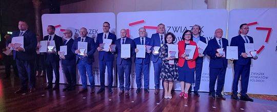 Powiat w „złotej piętnastce”