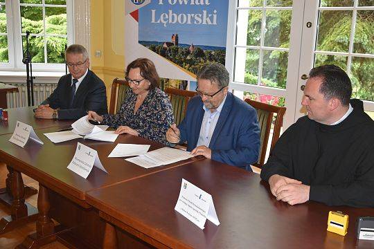 Umowy na prace konserwatorskie