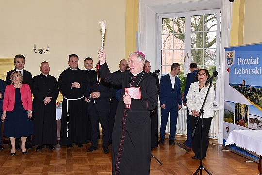 Biskupie błogosławieństwo na