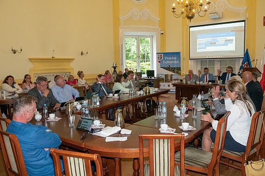 Zarząd z wotum zaufania i