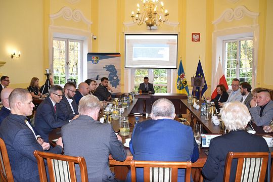 Trwa XV Sesja Rady Powiatu