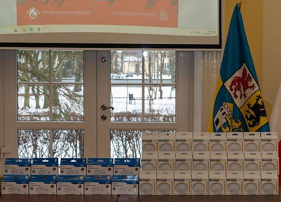 Czujki dymu i czadu dla