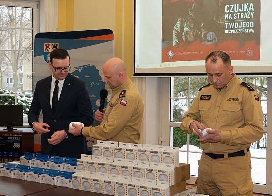 Czujki dymu i czadu dla