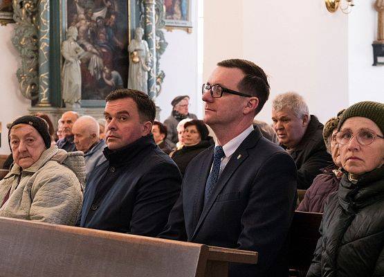 Uroczystości pod tablicą