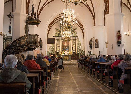 Uroczystości pod tablicą