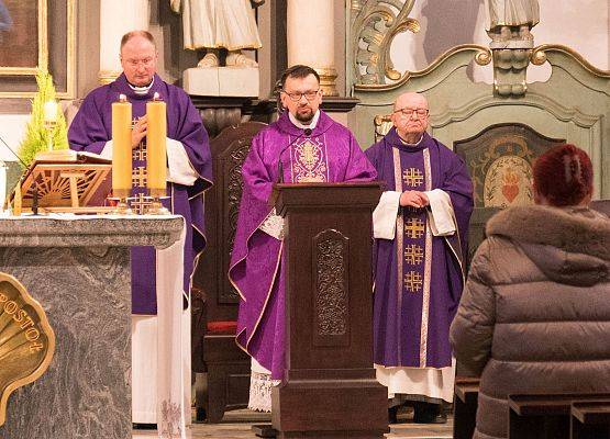 Uroczystości pod tablicą