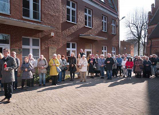 Uroczystości pod tablicą