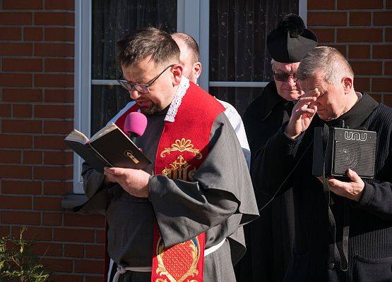 Uroczystości pod tablicą