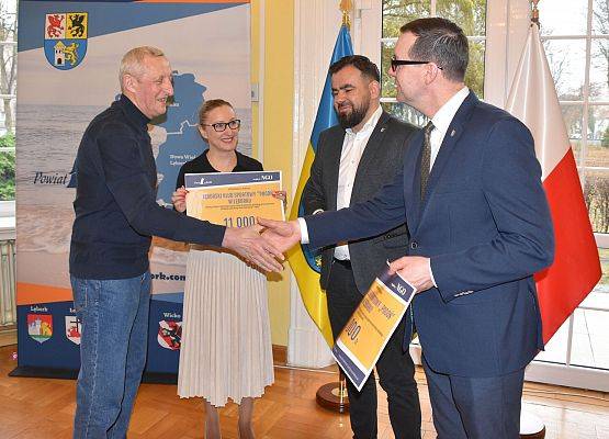 Umowy grantowe dla NGO