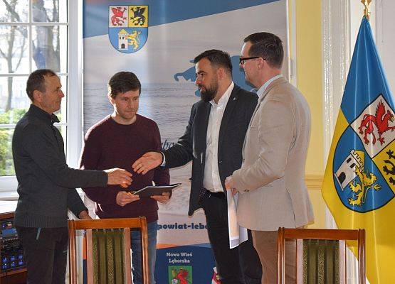 Umowy grantowe dla NGO