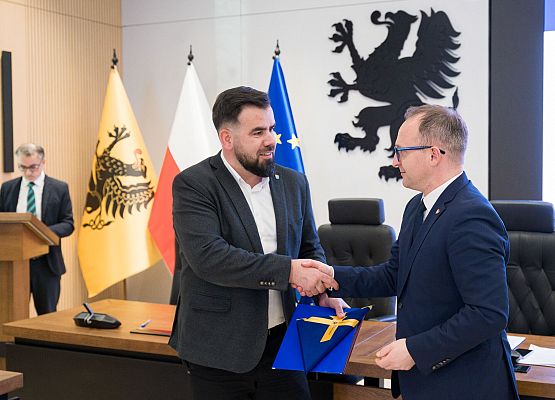Podpisanie umowy na środki dla