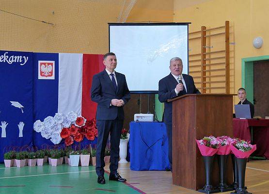 Pożegnanie maturzystów w