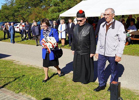 „Z drugiej strony drogi” –