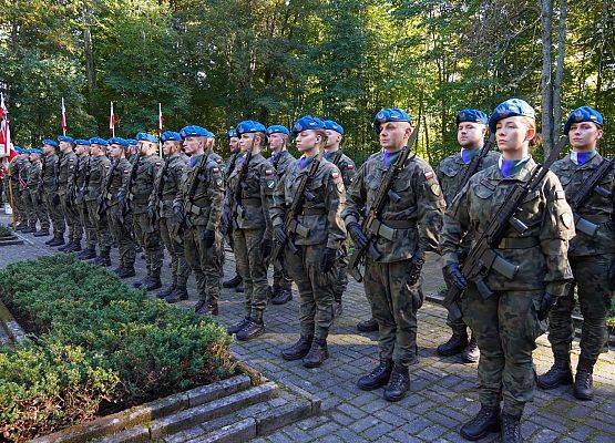 „Z drugiej strony drogi” –