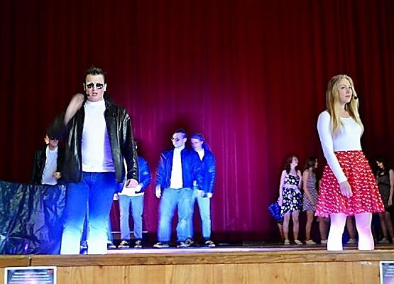 Musical „Grease” - „Bo jak nie