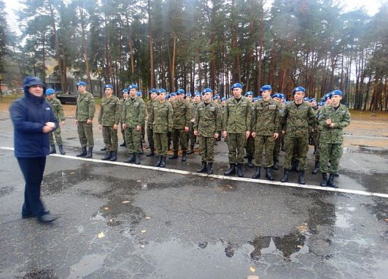 Uroczysty apel z okazji Święta