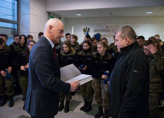 Klasy wojskowe PCE z wizytą w