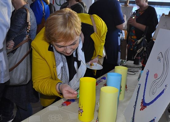 Wystawa biżuterii Leonory