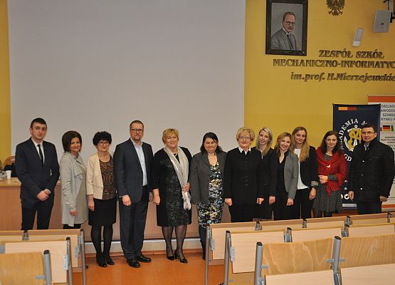 Eksperymentalna i widowiskowa