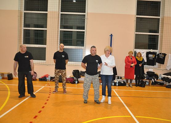 Trening samoobrony pn.
