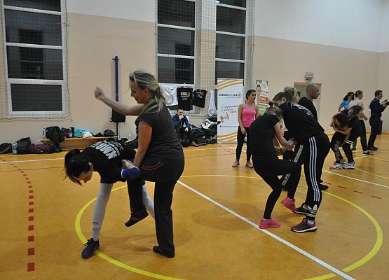 Trening samoobrony pn.