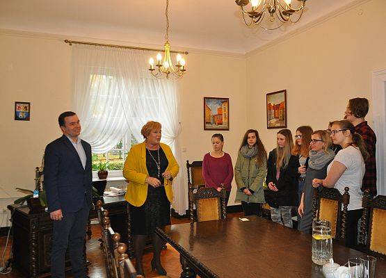 Młodzież z wizytą w Starostwie