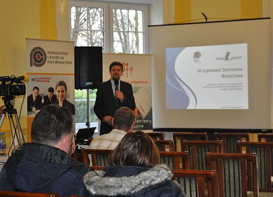 Kredyty i poręczenia dla