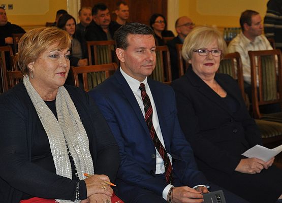 Kredyty i poręczenia dla