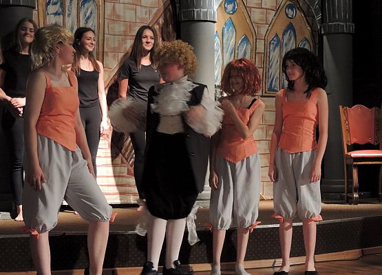 "Piękna o bestia" w