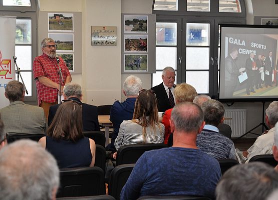 Klubowa monografia rocznicowa