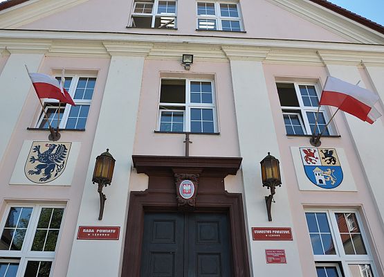 Pozostało 100 dni do obchodów