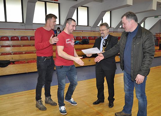 Leśnik z Pucharem Starosty