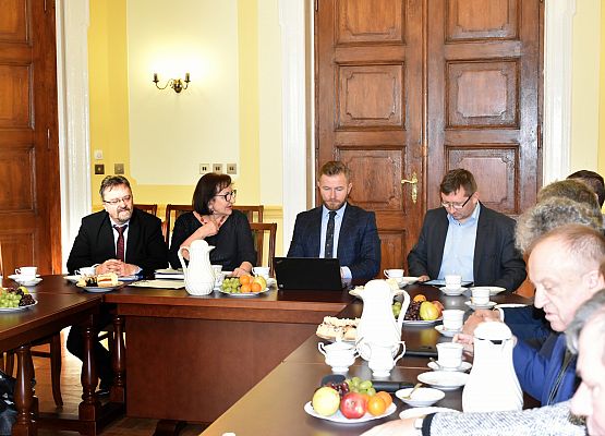 Drogi i kolej na konwencie