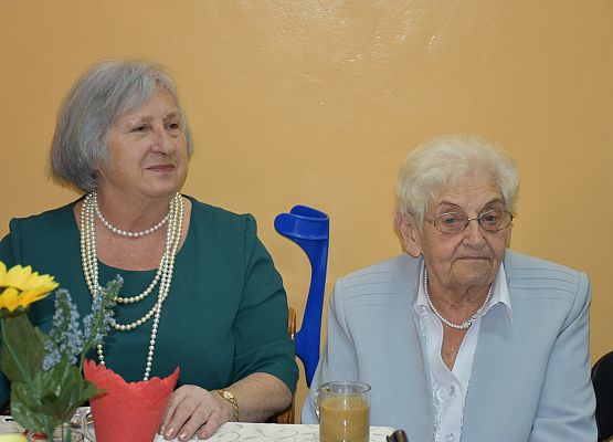 Starosta uhonorował kobiety