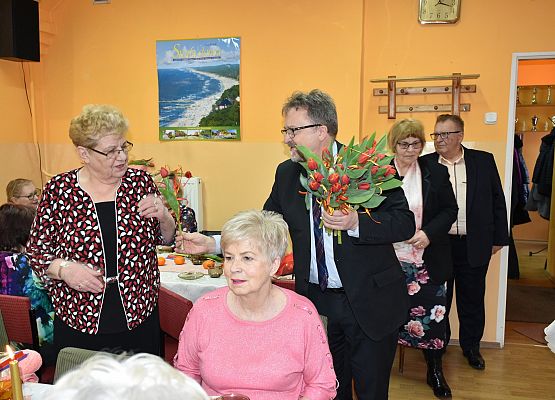 Starosta uhonorował kobiety