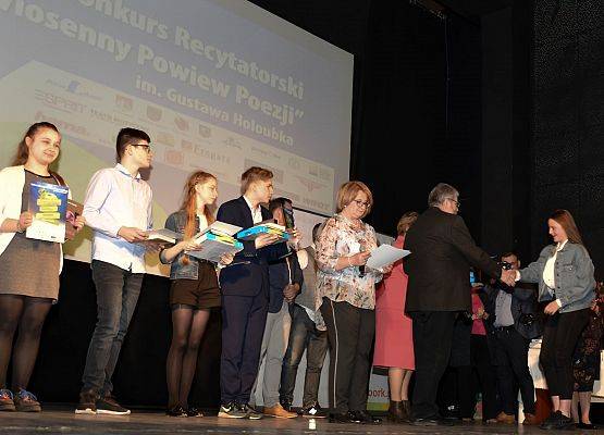 Wiosennie powiało poezją