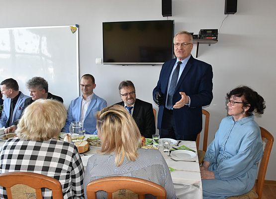 Wielkanocne śniadanie w